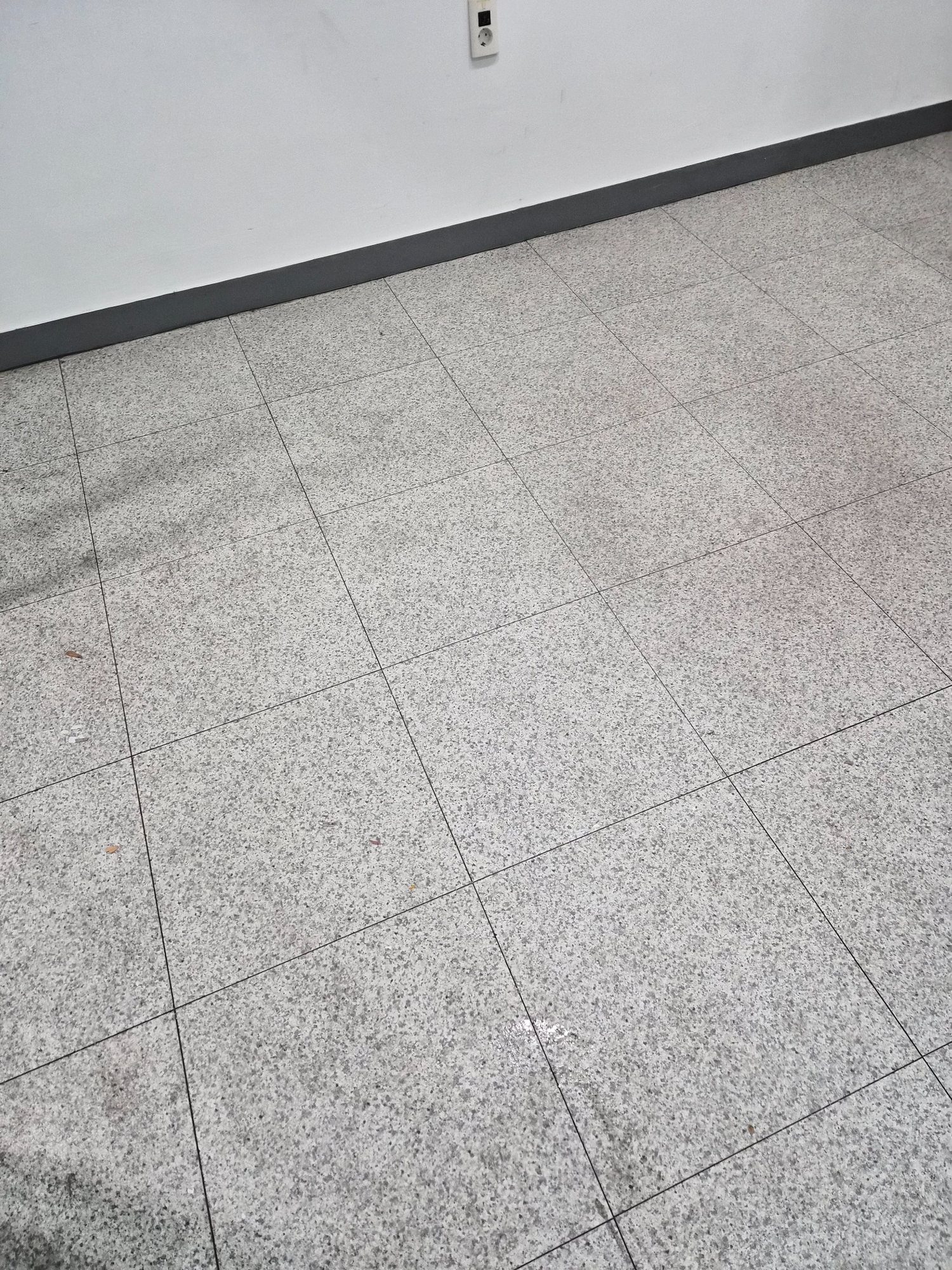 양산 북부동 상가 바닥 청소 전
